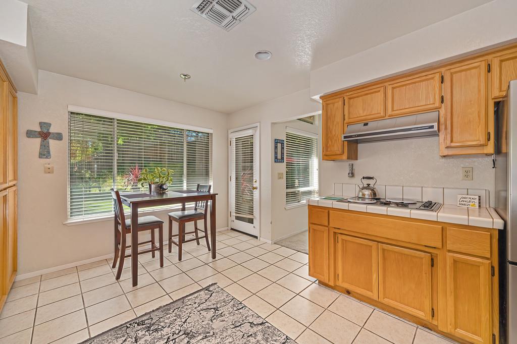 194 Briggs Ranch Drive Folsom, CA 95630 - Photo 13 of 28