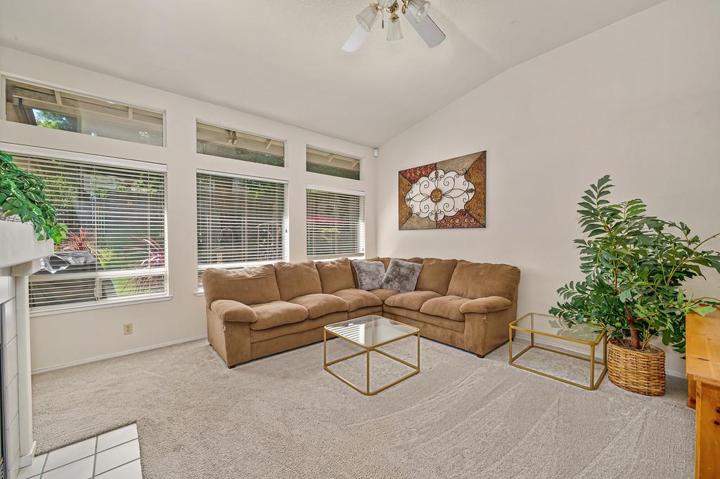 194 Briggs Ranch Drive Folsom, CA 95630 - Photo 9 of 28