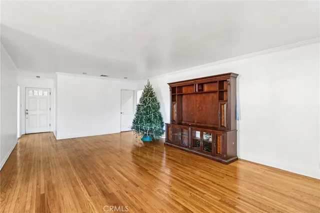 $899,900 | 10509 Silverton, Tujunga, CA 91042