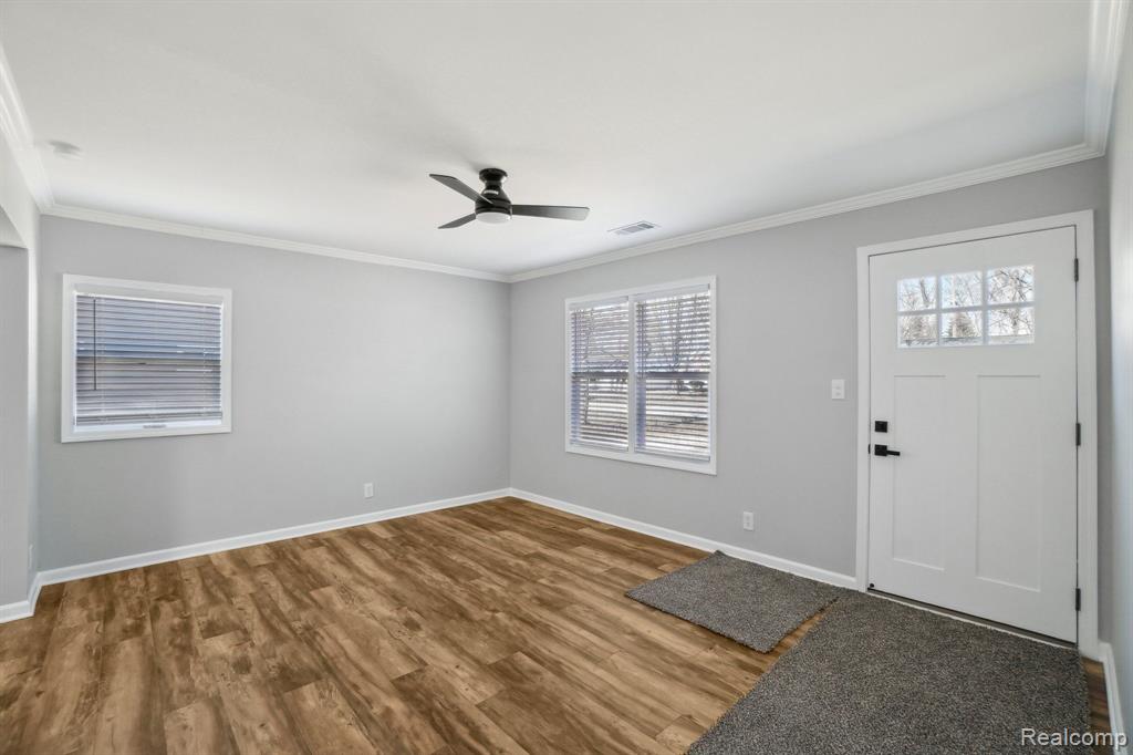 2744 James Road Auburn Hills, MI 48326 - Photo 3 of 23