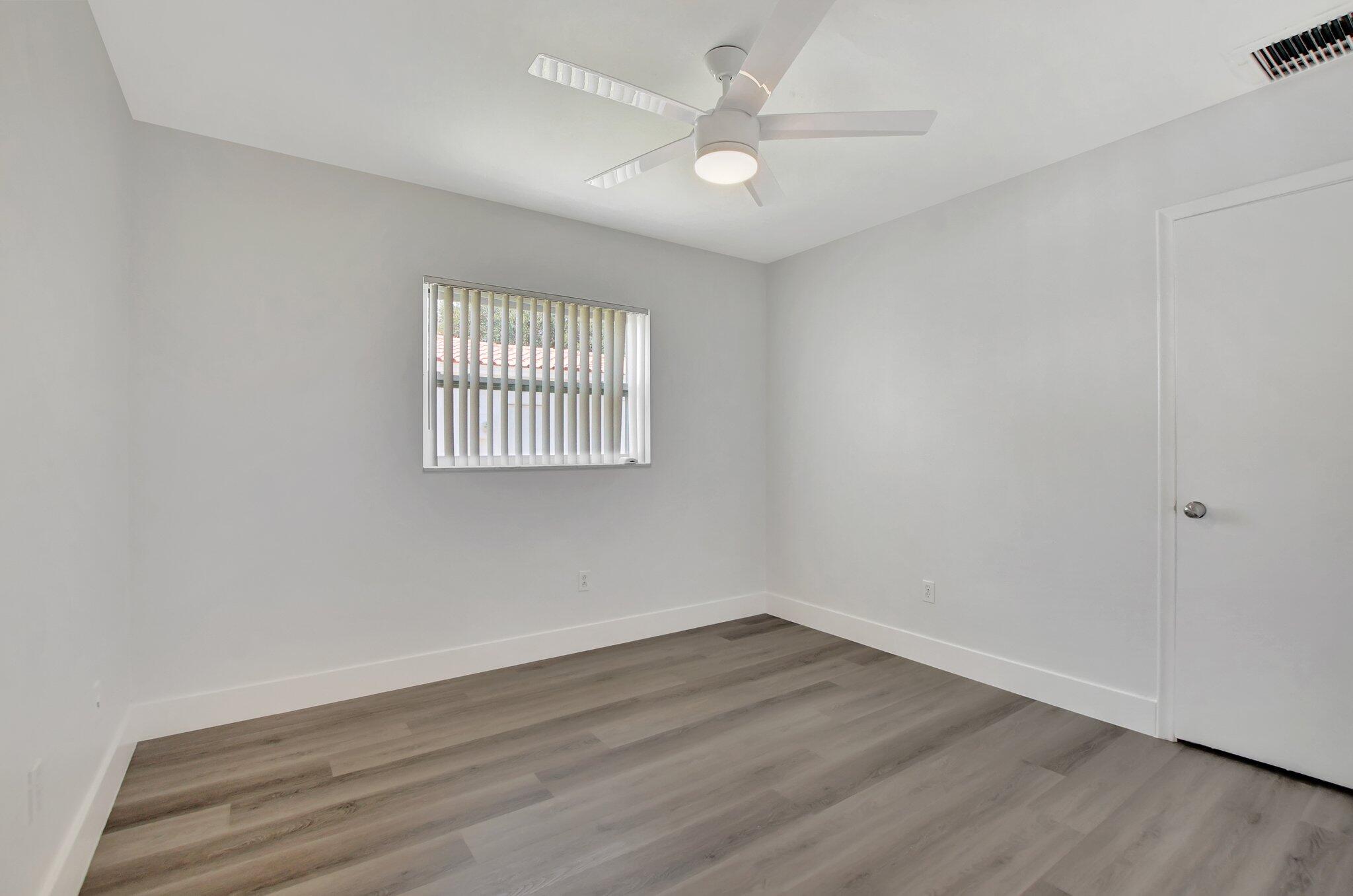 10920 Gable Street Boca Raton, FL 33428 - Photo 15 of 37 15-web-or-mls-DSC_1191