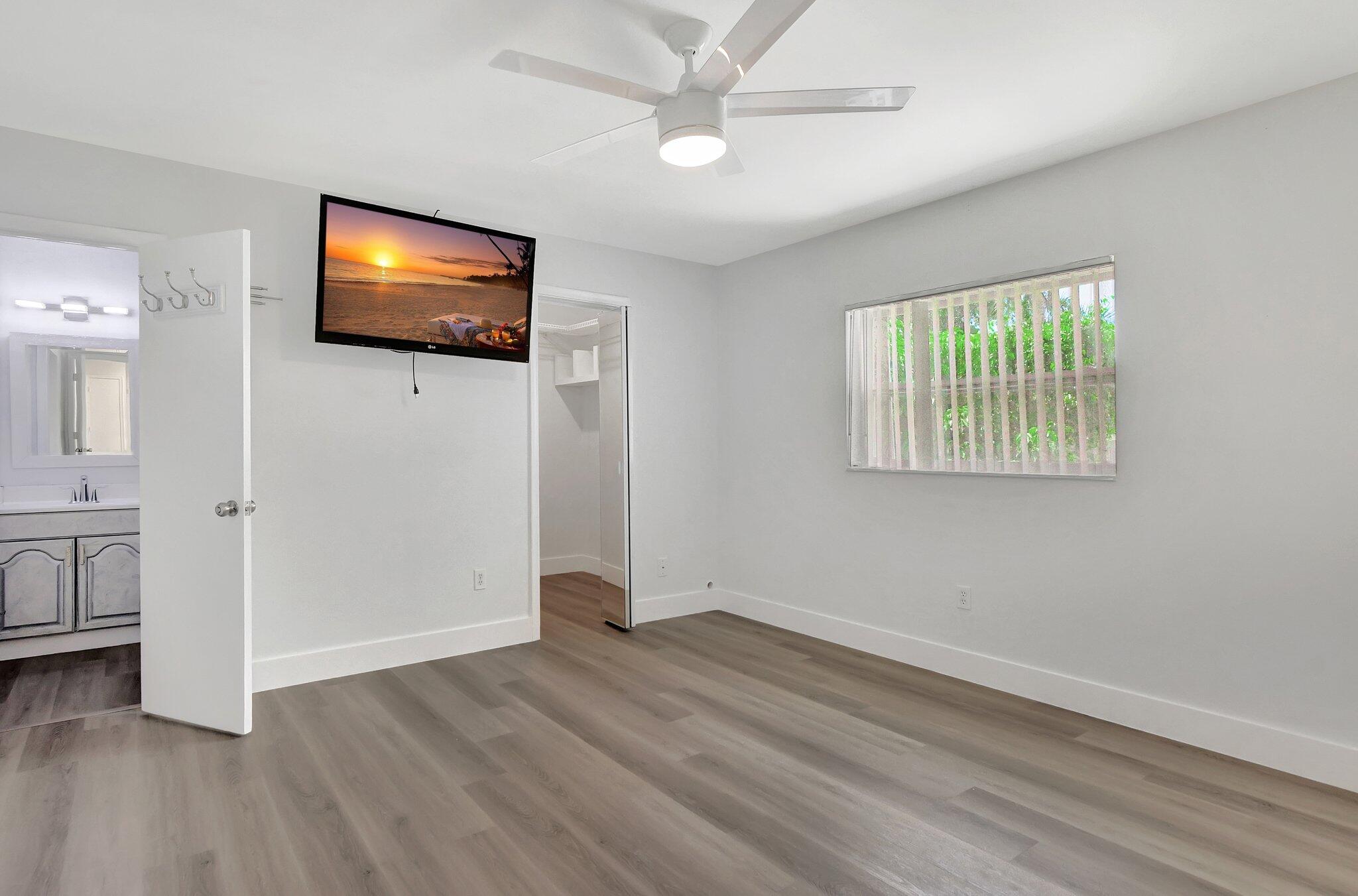 10920 Gable Street Boca Raton, FL 33428 - Photo 17 of 37 17-web-or-mls-DSC_1201