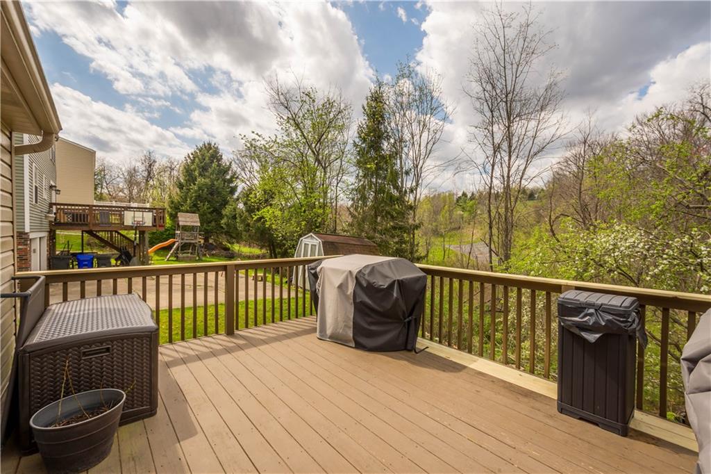 137 Walnut Strand Imperial, PA 15126 - Photo 26 of 37