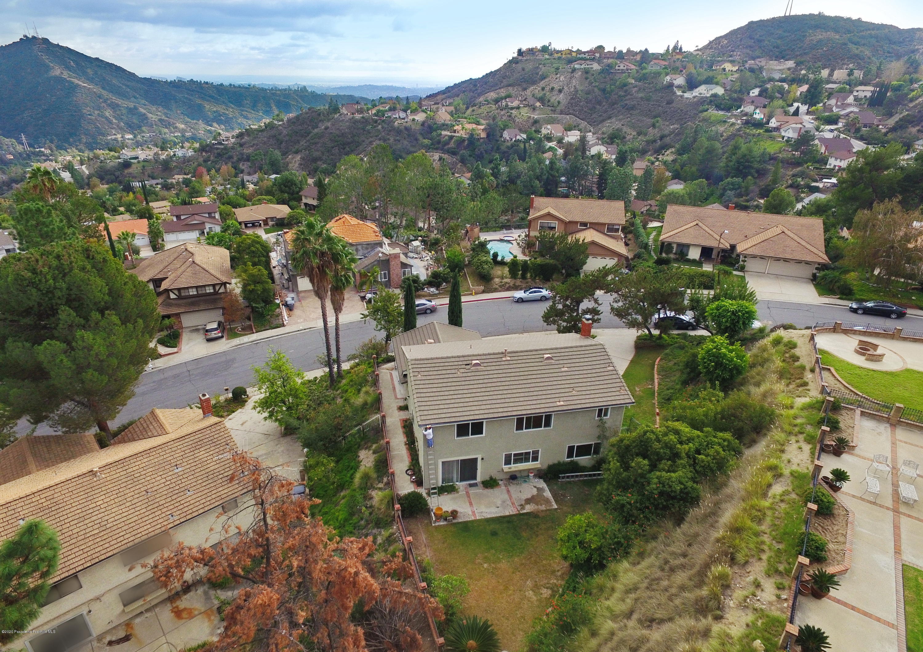 3107 Chadney Drive Glendale, CA 91206 - Photo 24 of 26 an aerial view of multiple house