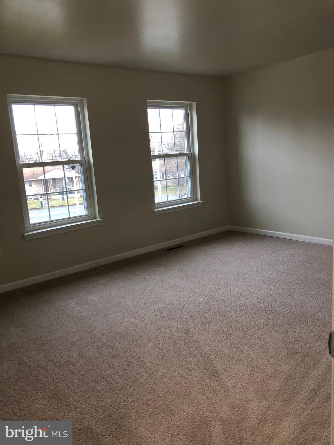 5459 Pond Road Harrisburg, PA 17111 - Photo 4 of 16 Gallery Image 4