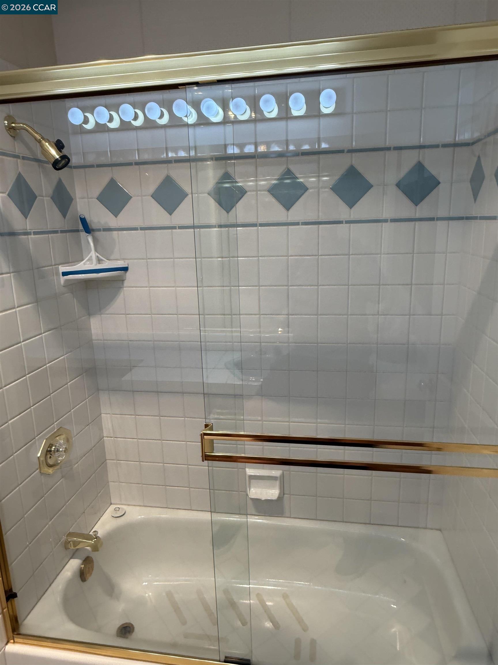 2840 Flannery Road San Pablo, CA 94806 - Photo 12 of 24