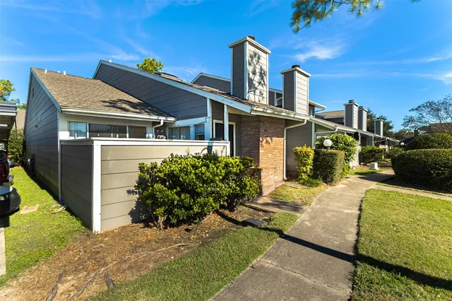 $104,990 | 12232 Bob White Drive, Houston, TX 77035