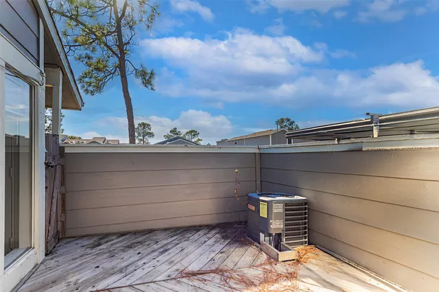 $104,990 | 12232 Bob White Drive, Houston, TX 77035