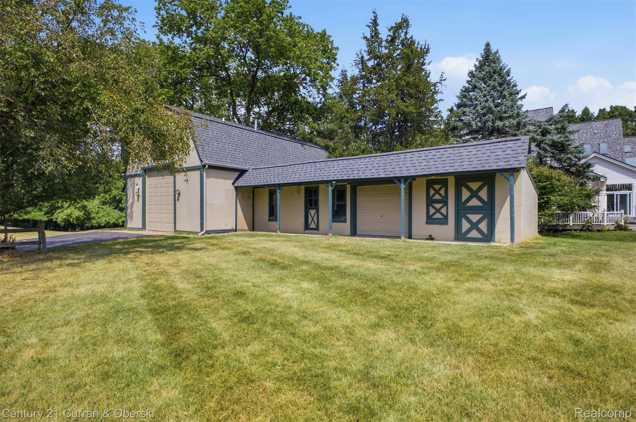 35903 Howard Road Farmington, MI 48331 - Photo 34 of 43 48.jpg