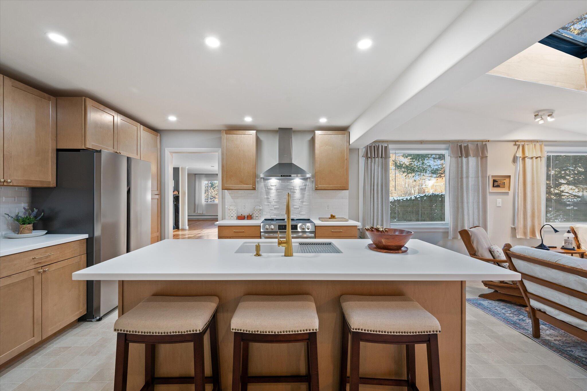 201 Clyde Road Bangor, ME 04401 - Photo 14 of 55 14-Kitchen