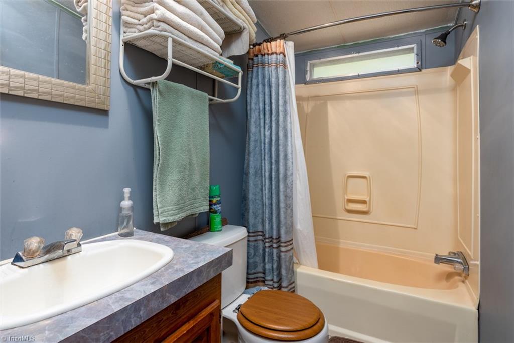 1187 Deer Chase Road Madison, NC 27025 - Photo 17 of 27 Gallery Image 17