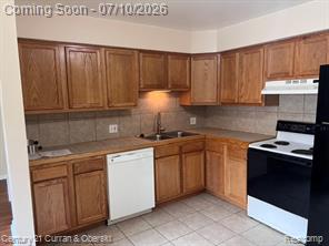 14682 Middle Gibraltar Road, Unit 24 Gibraltar, MI 48173 - Photo 6 of 21