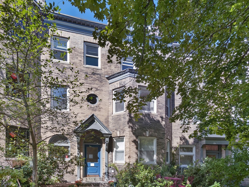 41 Addington Road, Unit 2 Brookline, MA 02445 - Photo 1 of 14