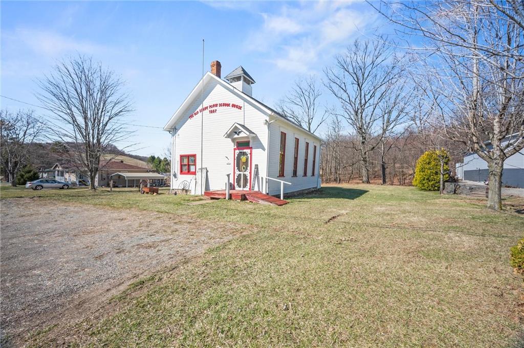 1677 Shady Plain Road Apollo, PA 15613 - Photo 2 of 21 a view of open space with garden