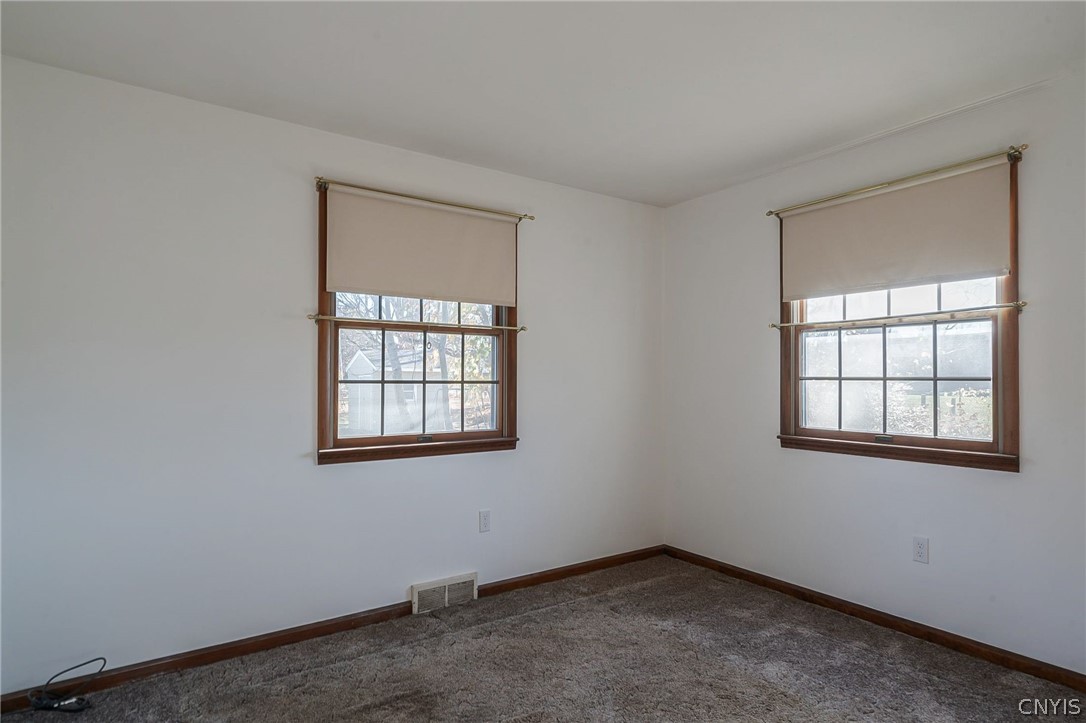 109 Ruth Road Clay, NY 13212 - Photo 19 of 21