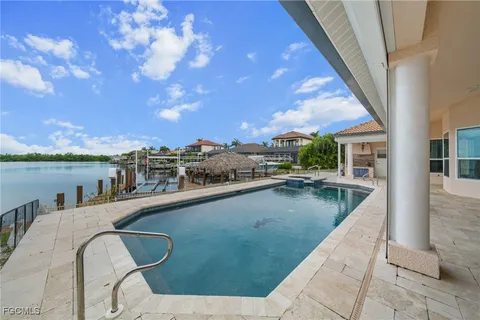 $1,100,000 | 4310 Sands Boulevard, Cape Coral, FL 33914