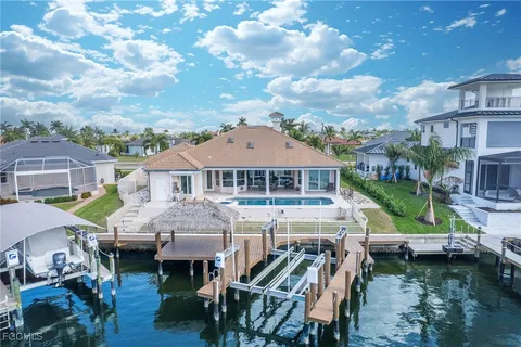 $1,100,000 | 4310 Sands Boulevard, Cape Coral, FL 33914