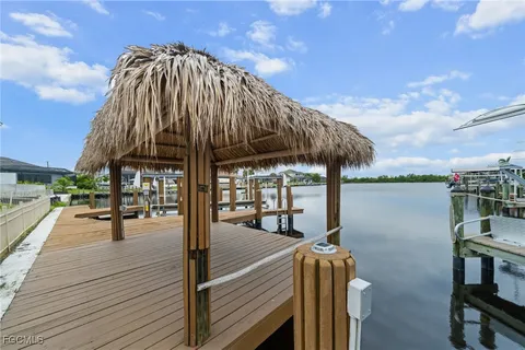 $1,100,000 | 4310 Sands Boulevard, Cape Coral, FL 33914