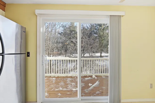 $324,900 | 117 Fox Hollow Way, Manchester, NH 03104