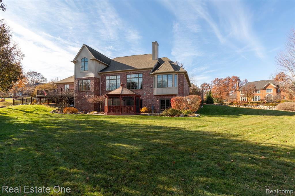 658 Langley Road Rochester Hills, MI 48309 - Photo 5 of 55