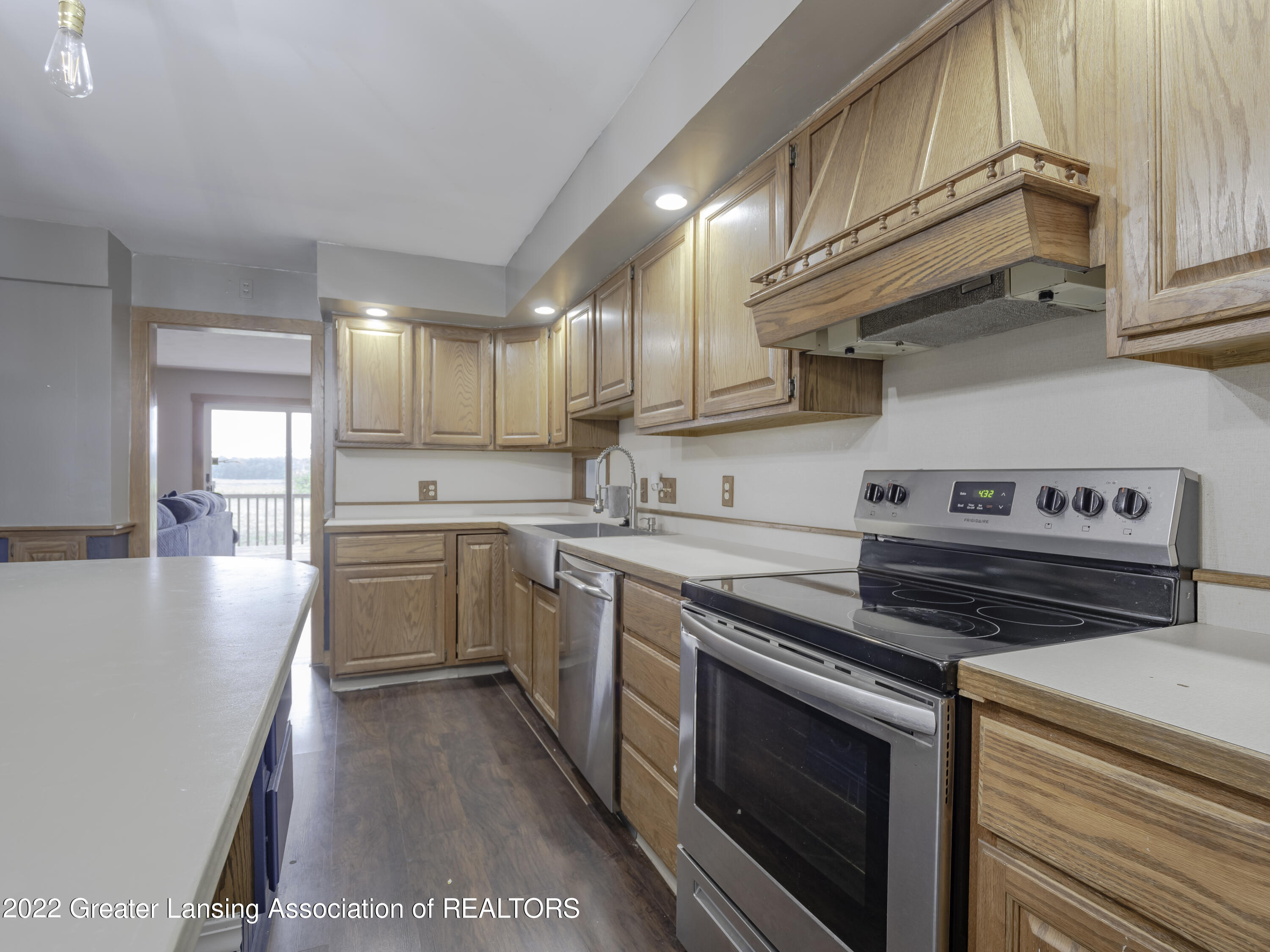 6521 West Howe Road Dewitt, MI 48820 - Photo 10 of 50 6521_Howe_Rd_004-HDR