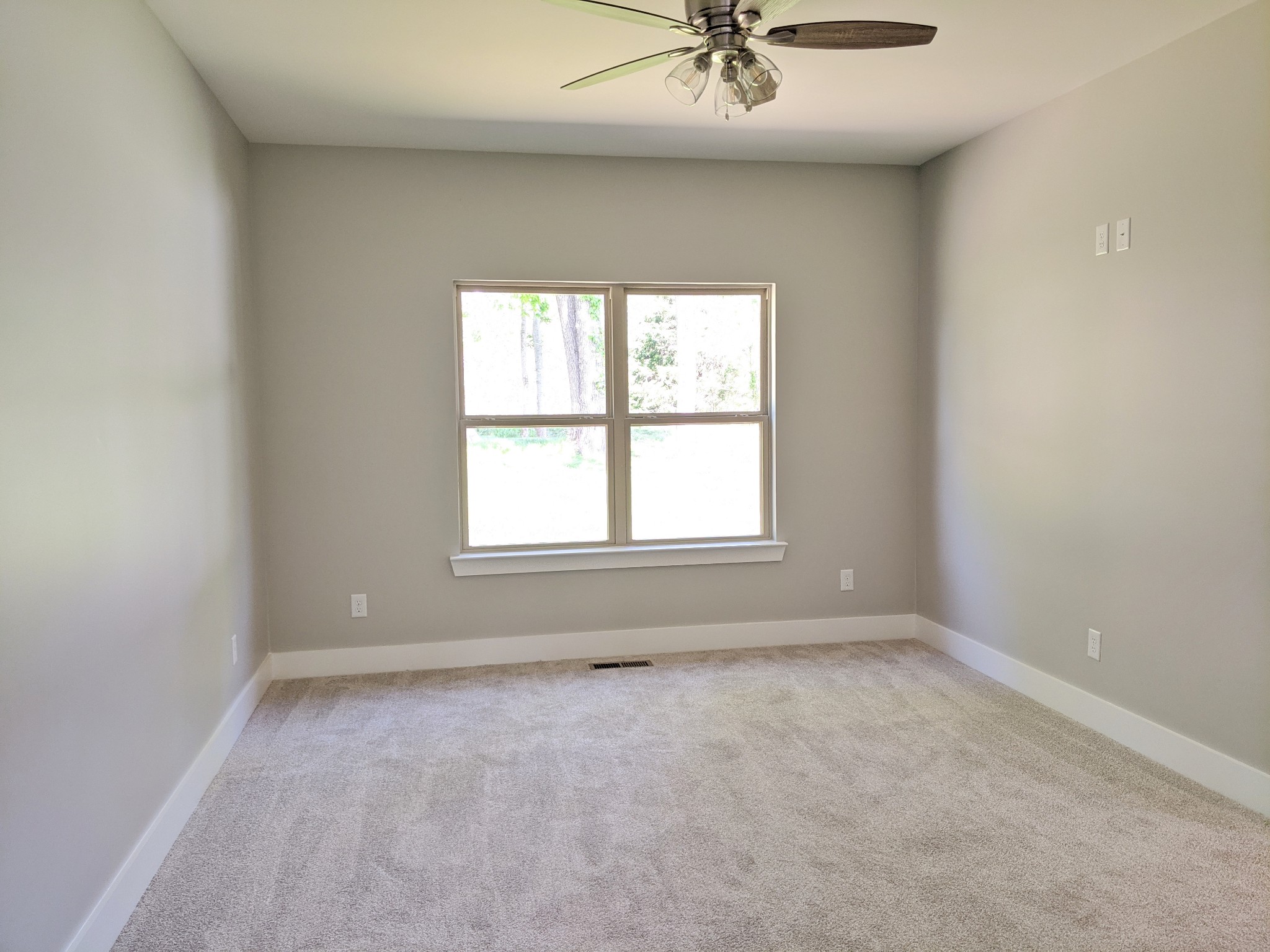 3796 Bowker Road Charlotte, TN 37036 - Photo 7 of 8 Gallery Image 7