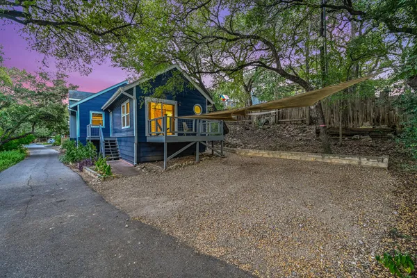 $2,800 | 1701 Jennie Avenue, Unit B, Austin, TX 78703