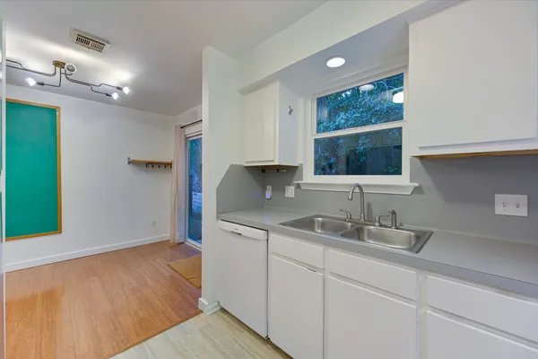 $2,800 | 1701 Jennie Avenue, Unit B, Austin, TX 78703