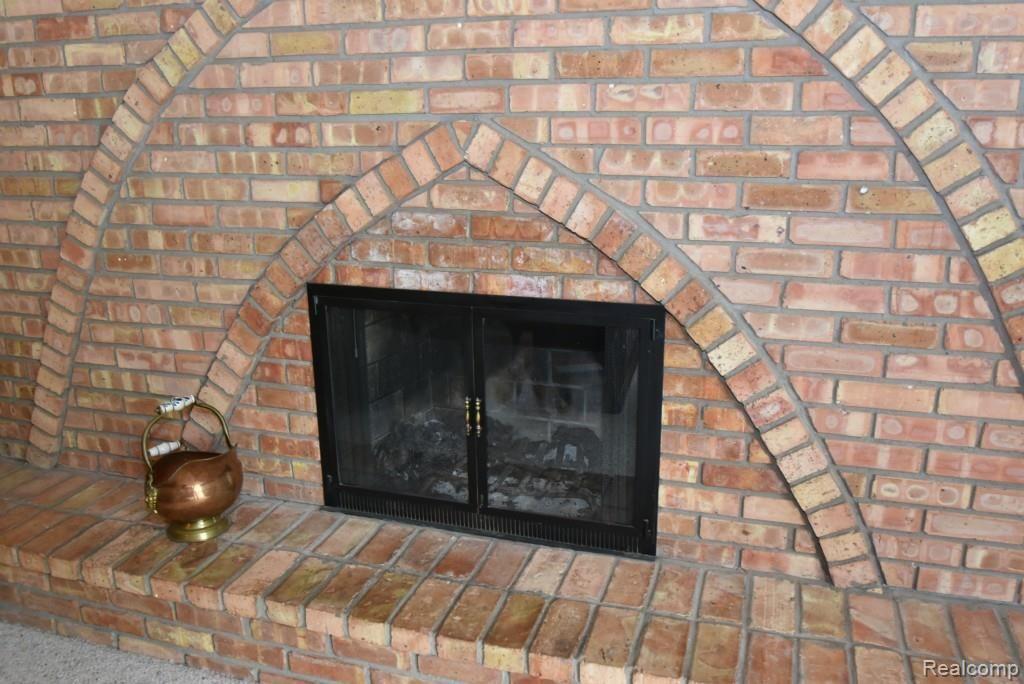 2284 West Avon Road Rochester Hills, MI 48309 - Photo 28 of 53