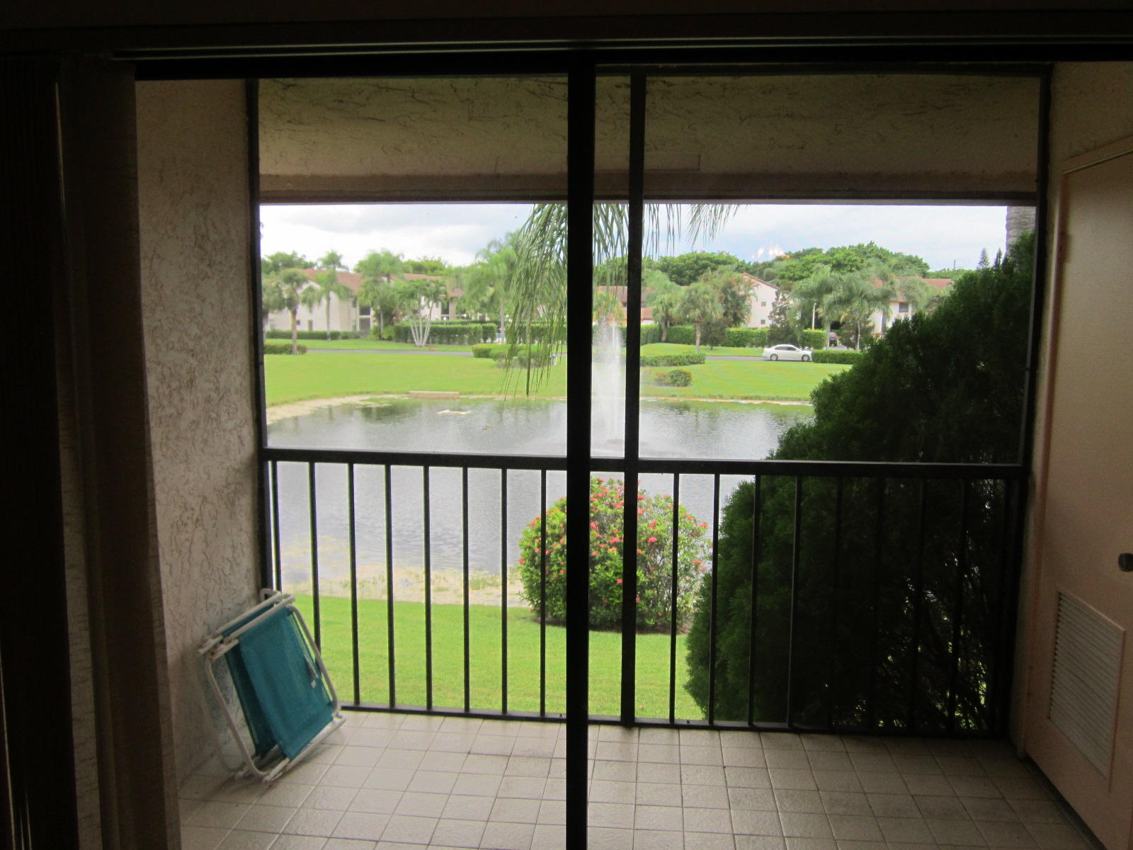 22065 Palms Way, Unit 201 Boca Raton, FL 33433 - Photo 4 of 18 IMG_2684