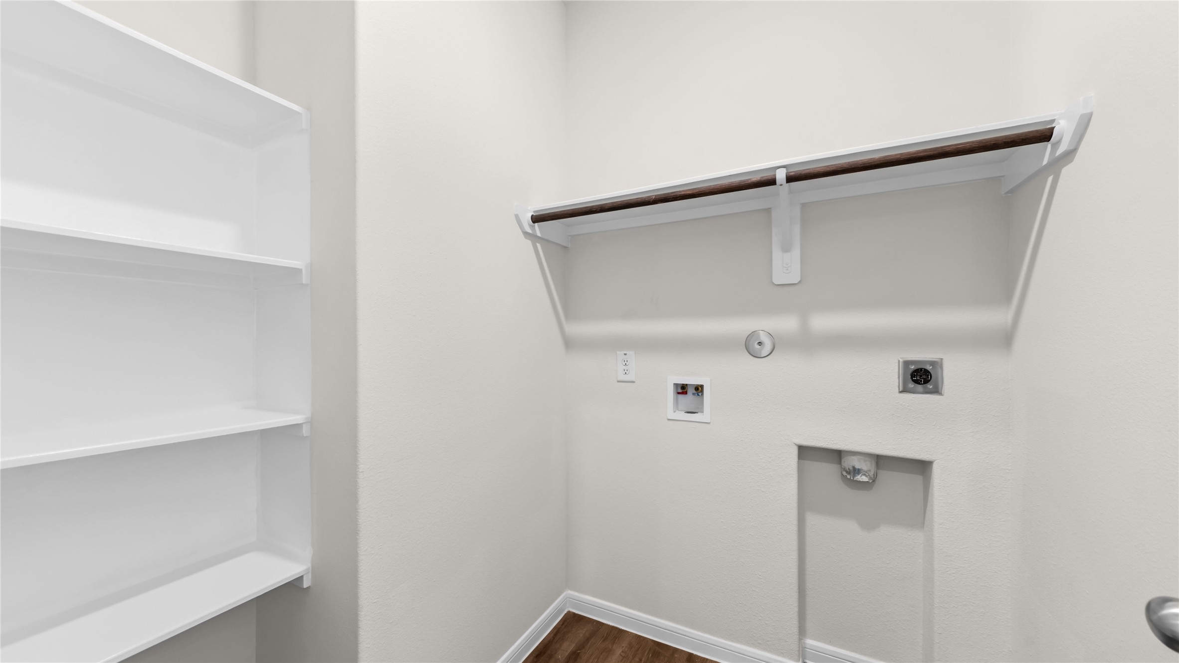 14510 Chasing Bend Drive Houston, TX 77069 - Photo 14 of 22 a view of closet