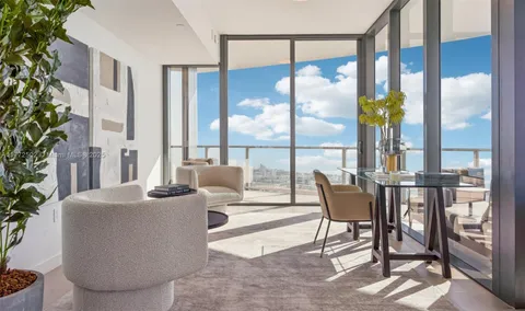 $14,000,000 | 500 Alton Road, Unit 4201 05, Miami Beach, FL 33139