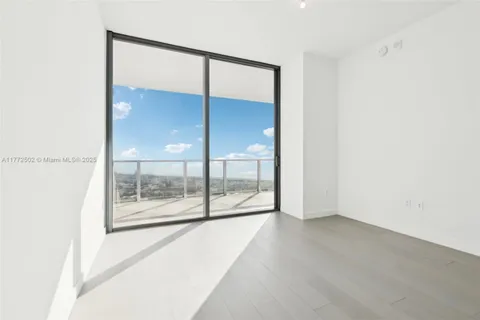 $14,000,000 | 500 Alton Road, Unit 4201 05, Miami Beach, FL 33139