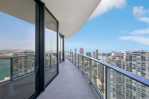 $14,000,000 | 500 Alton Road, Unit 4201 05, Miami Beach, FL 33139