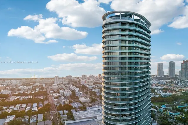 $14,000,000 | 500 Alton Road, Unit 4201 05, Miami Beach, FL 33139