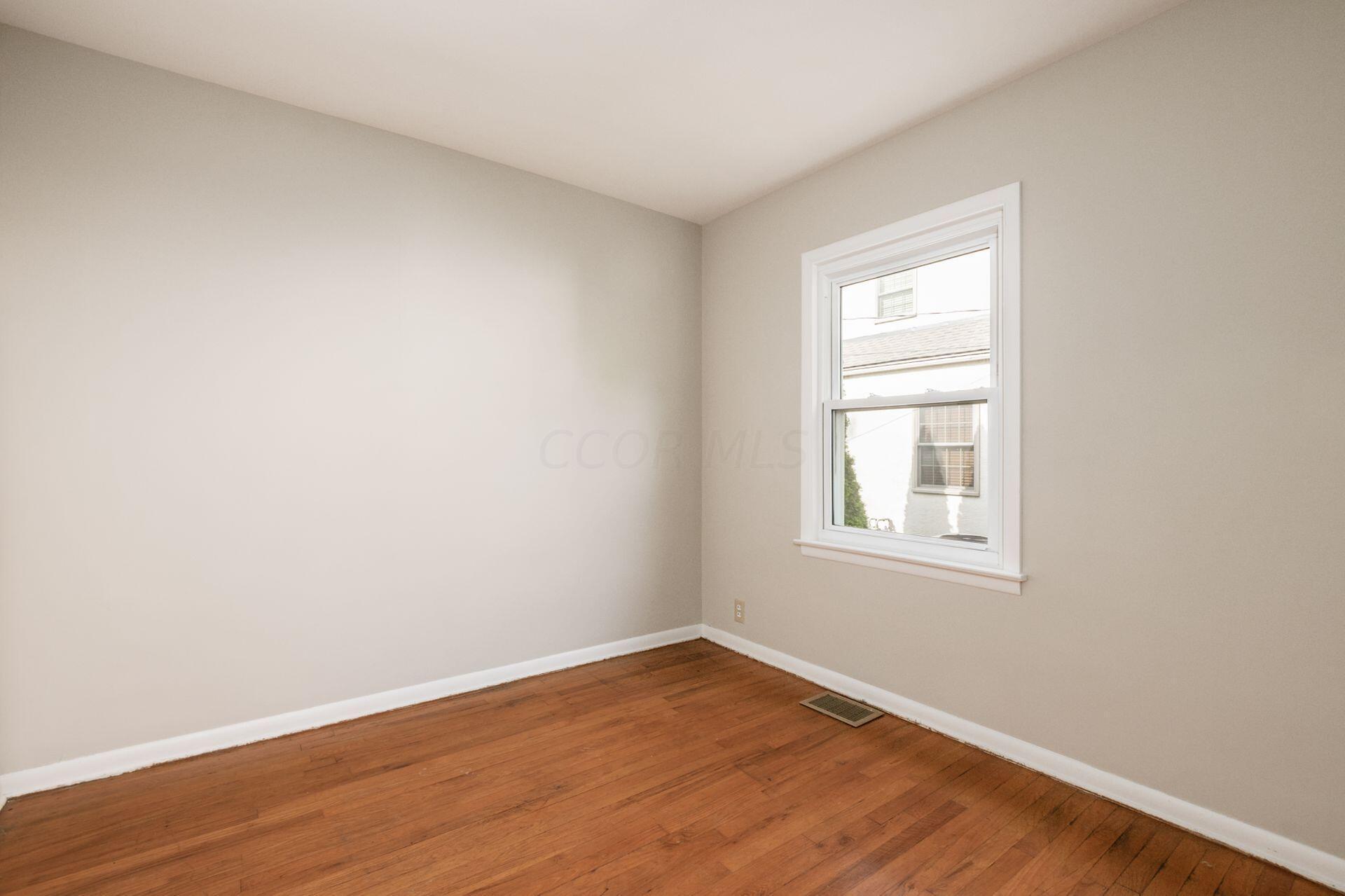 1569 Barrington Road Columbus, OH 43221 - Photo 20 of 43 Bedroom 1 - First Floor