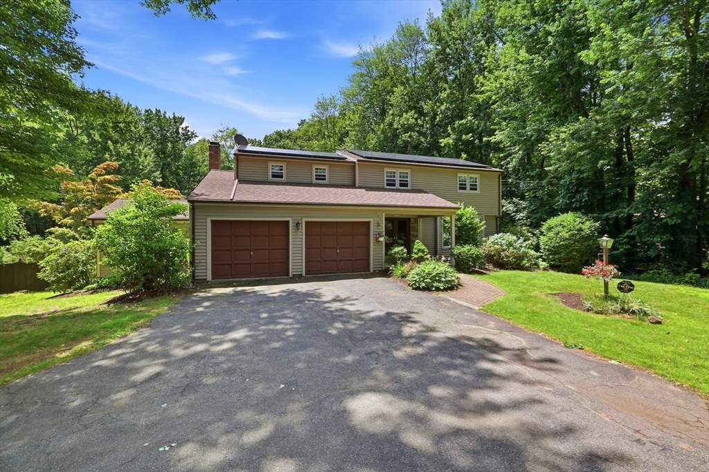 431 Prospect Street East Longmeadow, MA 01028 - Photo 1 of 38