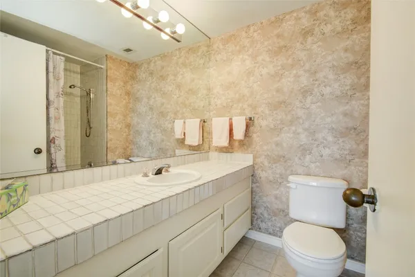 $238,500 | 14655 Champion Forest Drive, Unit 1104, Houston, TX 77069