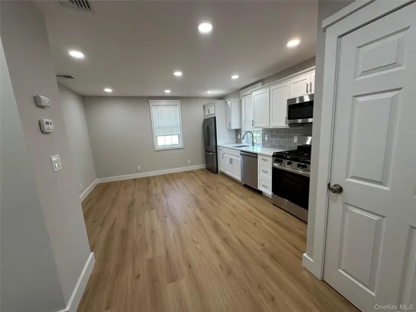 $2,800 | 1109 Pulaski Road, East Northport, NY 11731