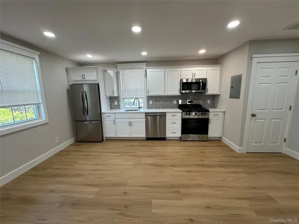 $2,800 | 1109 Pulaski Road, East Northport, NY 11731