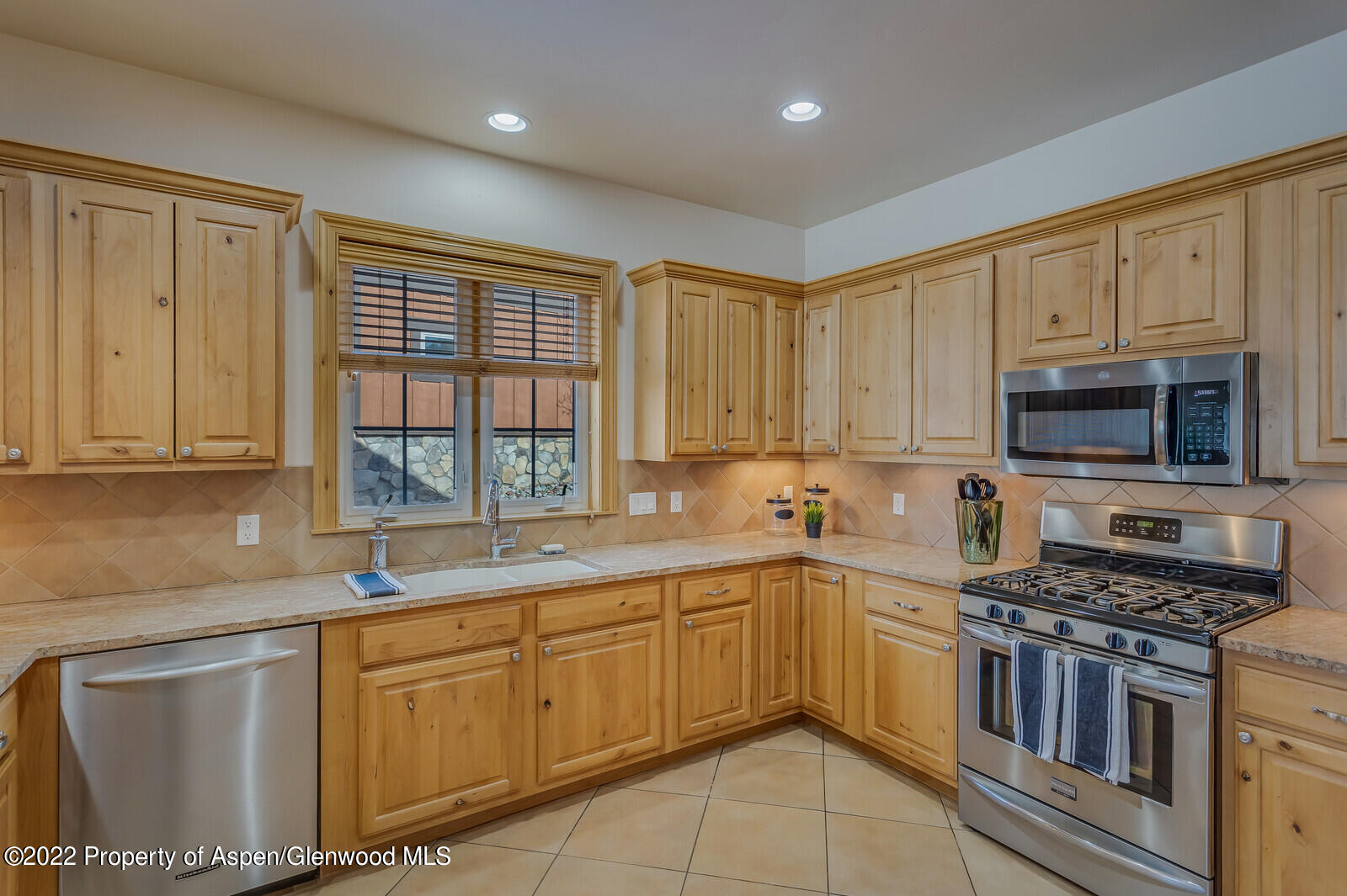 341 Faas Ranch Road New Castle, CO 81647 - Photo 6 of 32 06_341_faas_ranch_rd_New_Castle_81647006