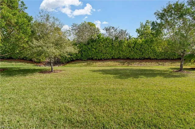 a view of an ocean view
