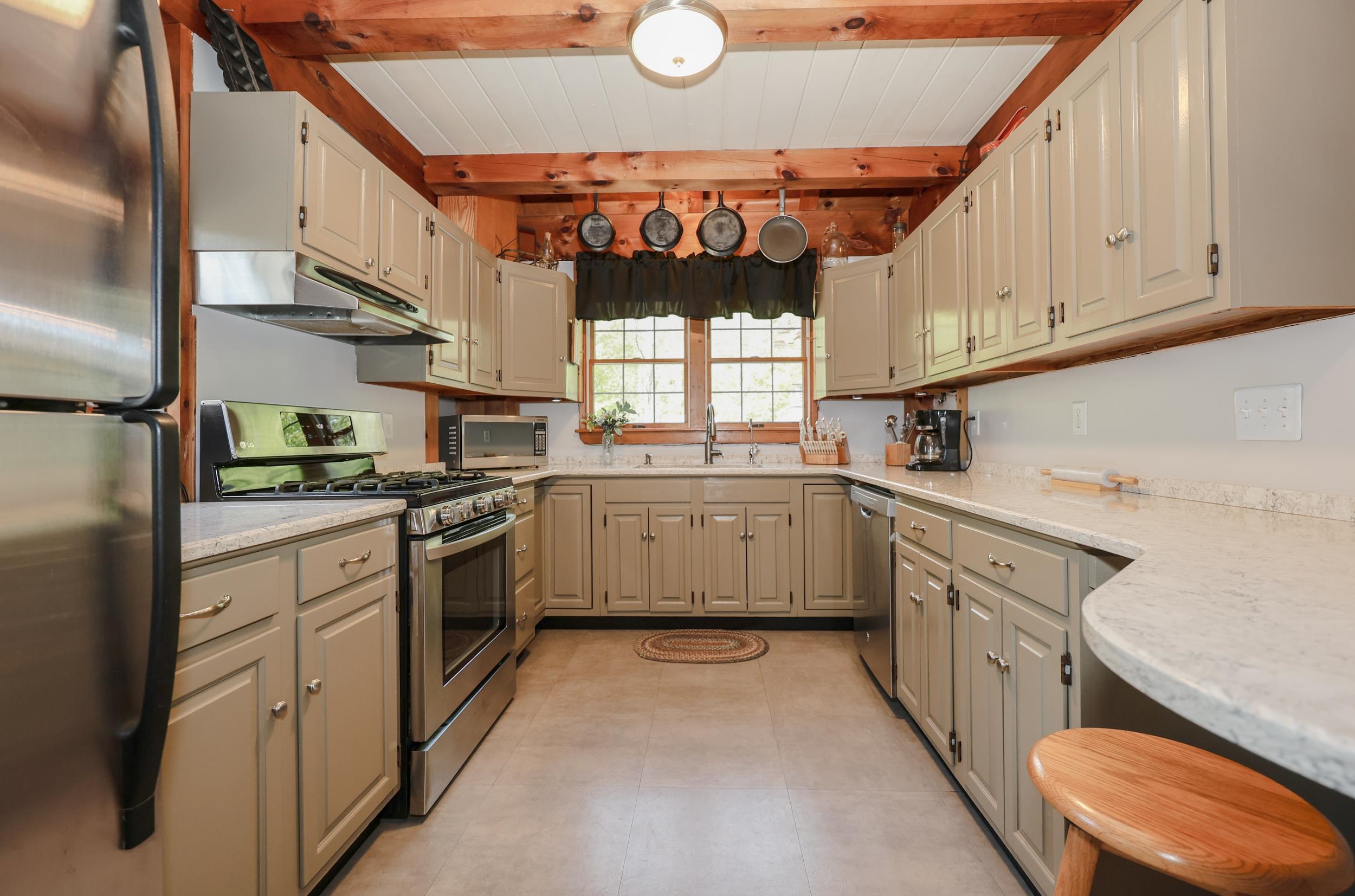 126 Lull Road New Boston, NH 03070 - Photo 7 of 54