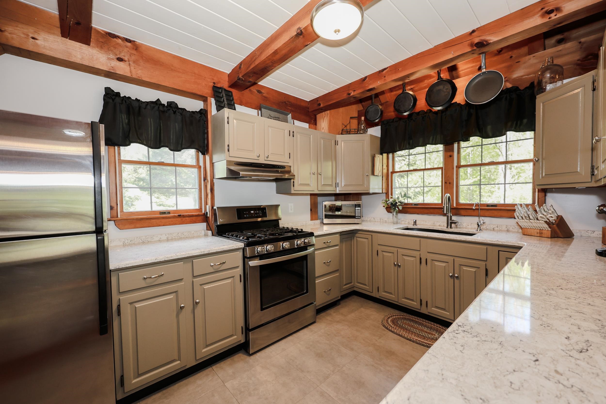 126 Lull Road New Boston, NH 03070 - Photo 8 of 54