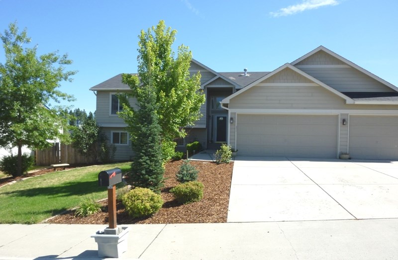 15126 North Chesapeake Road Mead, WA 99021 - Photo 1 of 16 Gallery Image 1