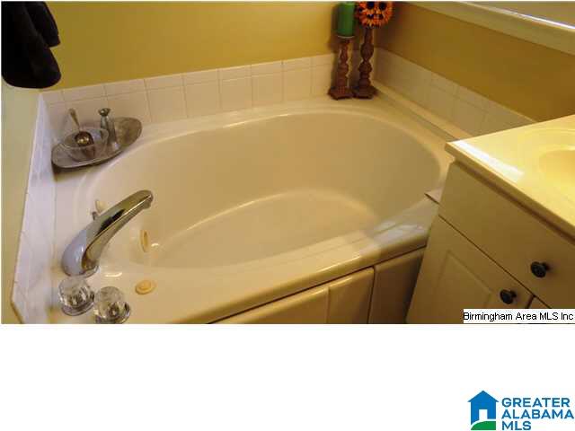 831 Columbiana Road Birmingham, AL 35209 - Photo 17 of 24