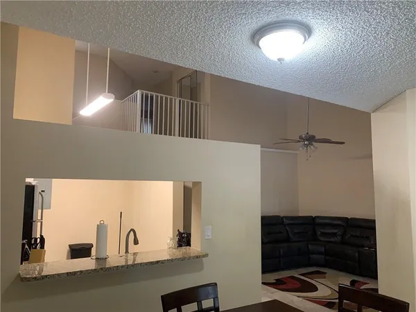 $2,400 | 858 Northwest 92nd Avenue, Unit 858, Plantation, FL 33324