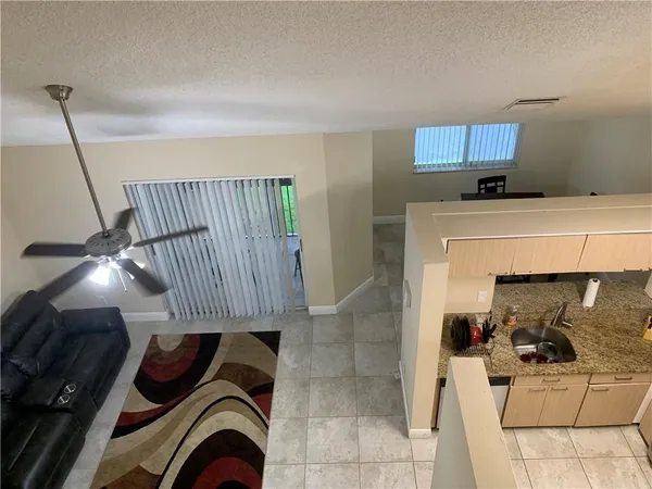$2,400 | 858 Northwest 92nd Avenue, Unit 858, Plantation, FL 33324