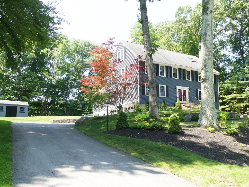 9 Greybirch Road Andover, MA 01810 - Photo 2 of 29