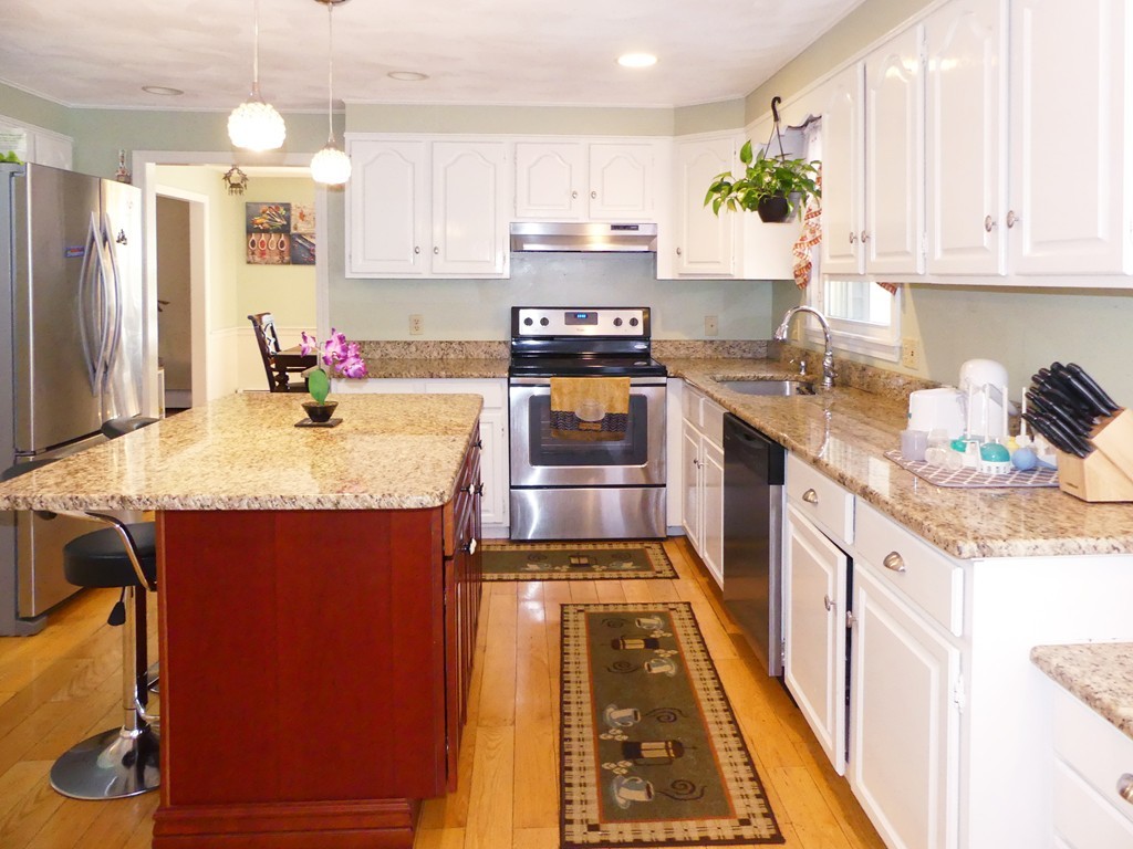 9 Greybirch Road Andover, MA 01810 - Photo 8 of 29